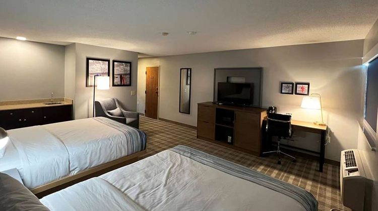 AmericInn by Wyndham Marshfield Room