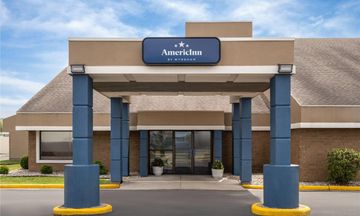 AmericInn by Wyndham Marshfield