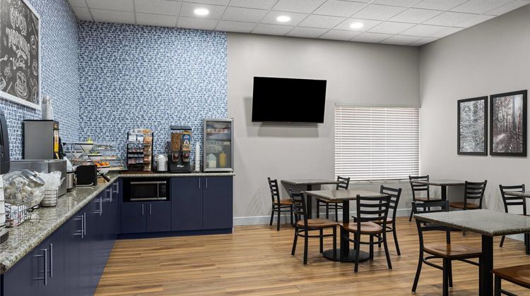 AmericInn by Wyndham Marshfield Other