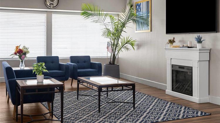 AmericInn by Wyndham Marshfield Lobby