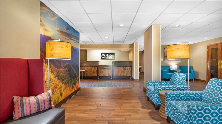 Cherokee Inn Lobby