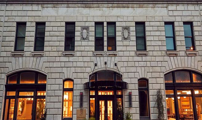 The Drayton Hotel Exterior