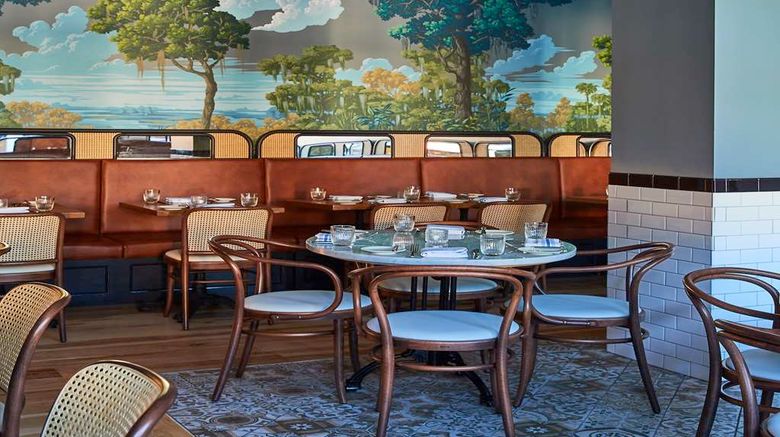 <b>The Drayton Hotel Restaurant</b>. Images powered by <a href="https://iceportal.shijigroup.com/" title="IcePortal" target="_blank">IcePortal</a>.