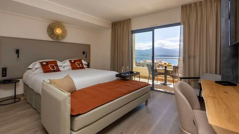 <b>Hotel L'Acquale Room</b>. Images powered by <a href="https://iceportal.shijigroup.com/" title="IcePortal" target="_blank">IcePortal</a>.