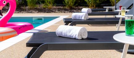 Ibis St Paul Trois Chateaux Exterior