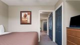 Eagles Den Suites-Travelodge by Wyndham Suite