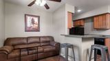 Eagles Den Suites-Travelodge by Wyndham Suite