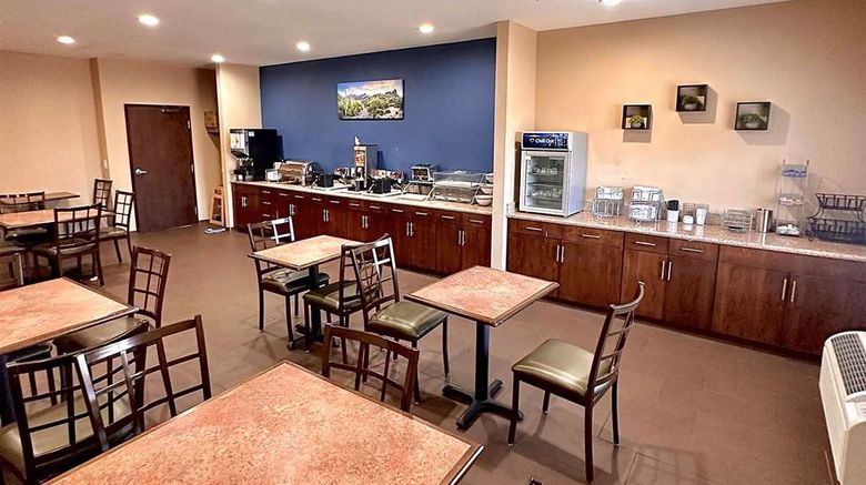 <b>Baymont by Wyndham Phoenix North Restaurant</b>. Images powered by <a href="https://iceportal.shijigroup.com/" title="IcePortal" target="_blank">IcePortal</a>.