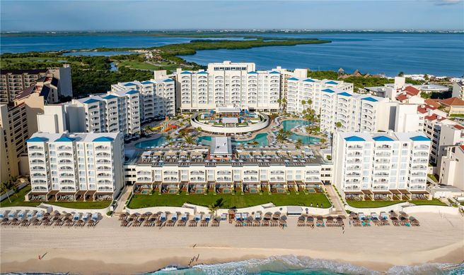 Hilton Cancun Mar Caribe All-Inclusive Resort Exterior