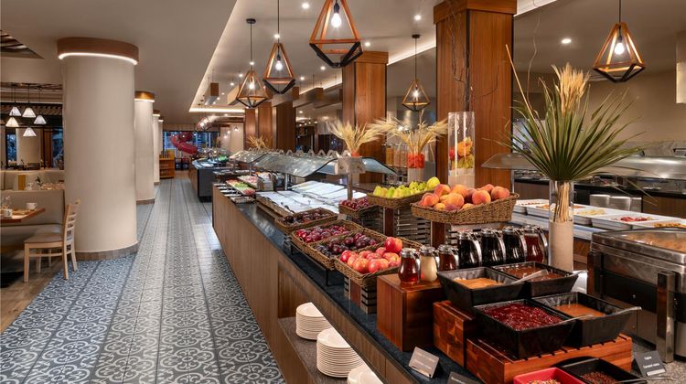 Hilton Cancun Mar Caribe All-Inclusive Resort Restaurant