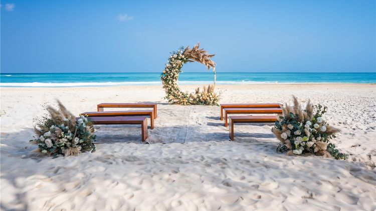 Hilton Cancun Mar Caribe All-Inclusive Resort Beach