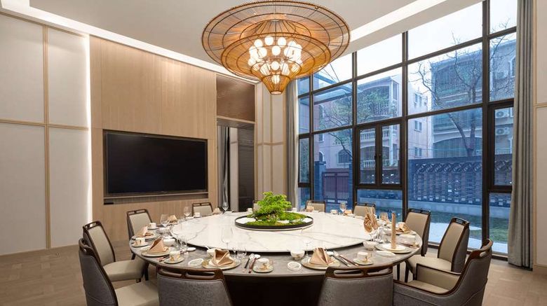 <b>Days Hotel by Wyndham Beihai Haicheng Restaurant</b>. Images powered by <a href="https://iceportal.shijigroup.com/" title="IcePortal" target="_blank">IcePortal</a>.