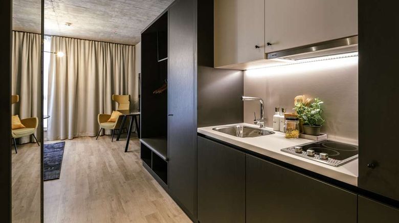 <b>Joyn Vienna Room</b>. Images powered by <a href="https://iceportal.shijigroup.com/" title="IcePortal" target="_blank">IcePortal</a>.