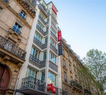 Ibis Paris Ornano Exterior