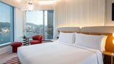 <b>Mondrian Hong Kong Room</b>. Images powered by <a href="https://iceportal.shijigroup.com/" title="IcePortal" target="_blank">IcePortal</a>.
