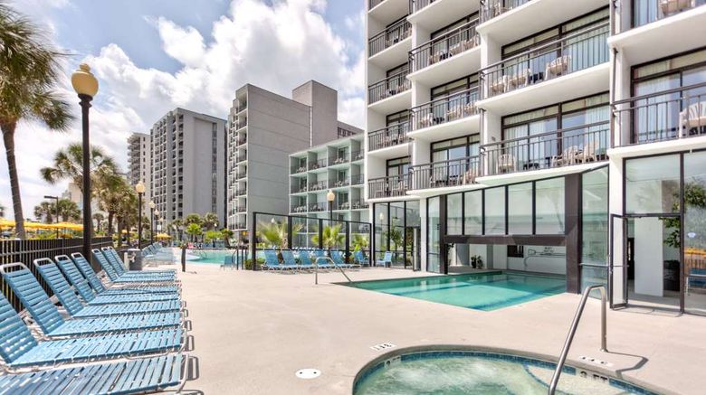 <b>Dayton House Resort, BW Signature Coll Pool</b>. Images powered by <a href="https://iceportal.shijigroup.com/" title="IcePortal" target="_blank">IcePortal</a>.