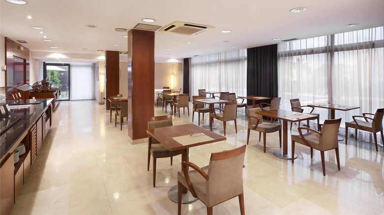 <b>Sercotel Cornella Restaurant</b>. Images powered by <a href="https://iceportal.shijigroup.com/" title="IcePortal" target="_blank">IcePortal</a>.