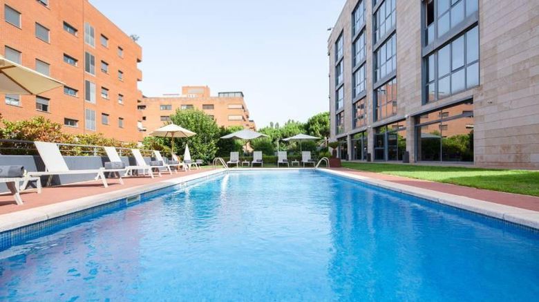 <b>Sercotel Cornella Pool</b>. Images powered by <a href="https://iceportal.shijigroup.com/" title="IcePortal" target="_blank">IcePortal</a>.