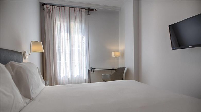 <b>Sercotel Tribuna Malaga Suite</b>. Images powered by <a href="https://iceportal.shijigroup.com/" title="IcePortal" target="_blank">IcePortal</a>.