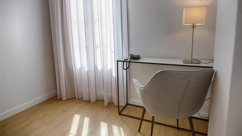 <b>Sercotel Tribuna Malaga Suite</b>. Images powered by <a href="https://iceportal.shijigroup.com/" title="IcePortal" target="_blank">IcePortal</a>.