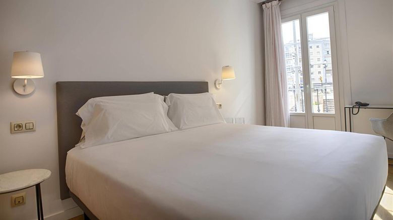 <b>Sercotel Tribuna Malaga Suite</b>. Images powered by <a href="https://iceportal.shijigroup.com/" title="IcePortal" target="_blank">IcePortal</a>.