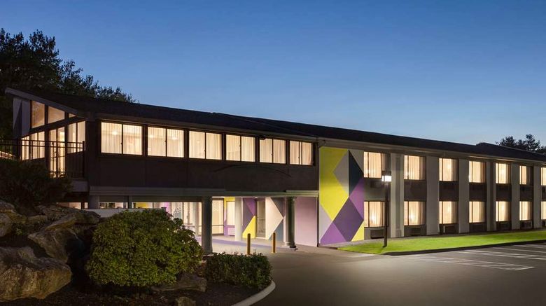 <b>Spark by Hilton Mystic Groton Exterior</b>. Images powered by <a href="https://iceportal.shijigroup.com/" title="IcePortal" target="_blank">IcePortal</a>.