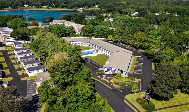 Spark by Hilton Mystic Groton Exterior