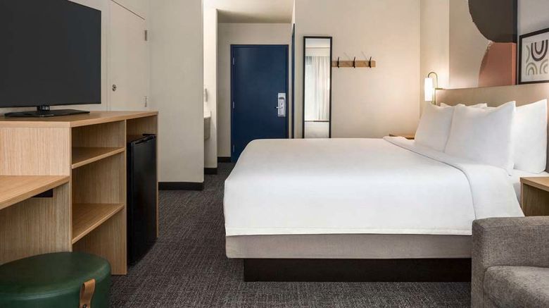 <b>Spark by Hilton Mystic Groton Room</b>. Images powered by <a href="https://iceportal.shijigroup.com/" title="IcePortal" target="_blank">IcePortal</a>.