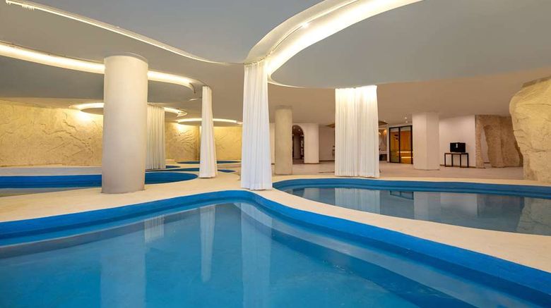 <b>Hawthorn by Wyndham Kunming Spa</b>. Images powered by <a href="https://iceportal.shijigroup.com/" title="IcePortal" target="_blank">IcePortal</a>.