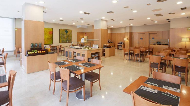 <b>Sercotel Porta Barcelona Restaurant</b>. Images powered by <a href="https://iceportal.shijigroup.com/" title="IcePortal" target="_blank">IcePortal</a>.
