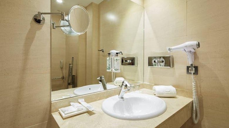 <b>Sercotel Sant Boi Room</b>. Images powered by <a href="https://iceportal.shijigroup.com/" title="IcePortal" target="_blank">IcePortal</a>.