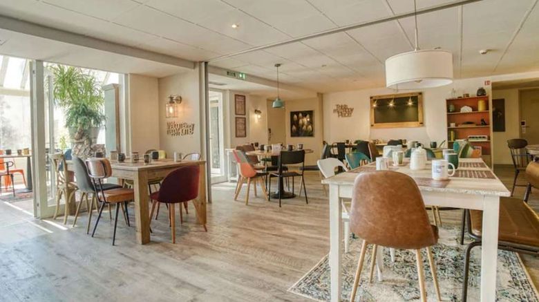 <b>La Maison Hotel Mulhouse Restaurant</b>. Images powered by <a href="https://iceportal.shijigroup.com/" title="IcePortal" target="_blank">IcePortal</a>.