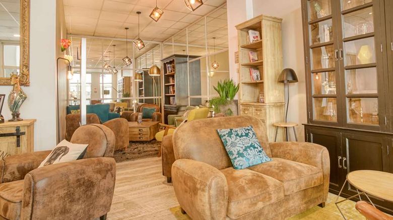 <b>La Maison Hotel Mulhouse Lobby</b>. Images powered by <a href="https://iceportal.shijigroup.com/" title="IcePortal" target="_blank">IcePortal</a>.
