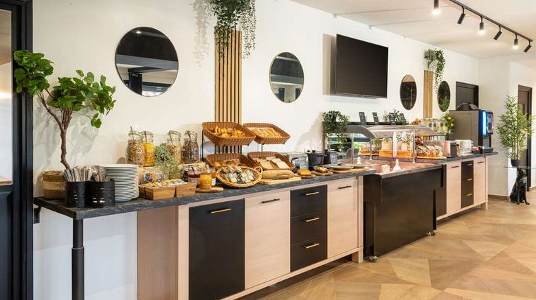 <b>Sure Hotel by BW Rouvignies Valenciennes Restaurant</b>. Images powered by <a href="https://iceportal.shijigroup.com/" title="IcePortal" target="_blank">IcePortal</a>.