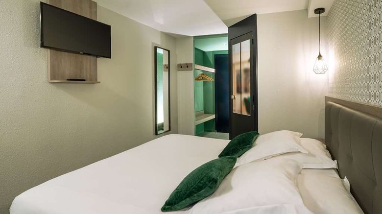 <b>Sure Hotel by BW Rouvignies Valenciennes Room</b>. Images powered by <a href="https://iceportal.shijigroup.com/" title="IcePortal" target="_blank">IcePortal</a>.