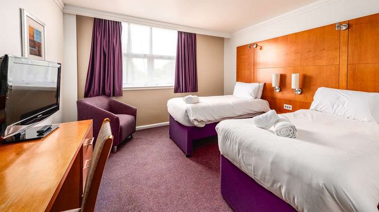 The Milestone Hotel, Sure Coll by BW Room