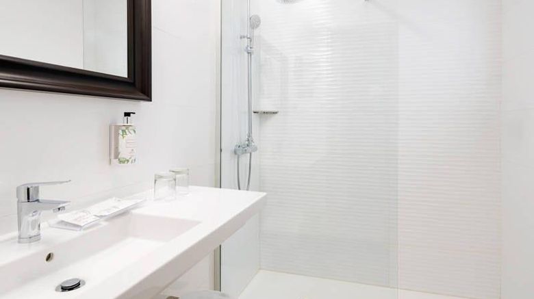 <b>Sercotel Parque, Ascend Coll Room</b>. Images powered by <a href="https://iceportal.shijigroup.com/" title="IcePortal" target="_blank">IcePortal</a>.