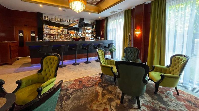 <b>Divinus Hotel Debrecen Restaurant</b>. Images powered by <a href="https://iceportal.shijigroup.com/" title="IcePortal" target="_blank">IcePortal</a>.