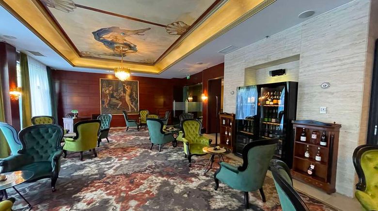 <b>Divinus Hotel Debrecen Restaurant</b>. Images powered by <a href="https://iceportal.shijigroup.com/" title="IcePortal" target="_blank">IcePortal</a>.