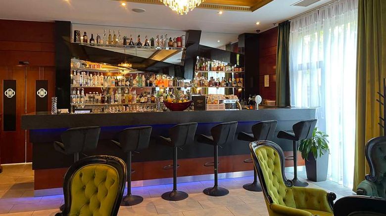 <b>Divinus Hotel Debrecen Restaurant</b>. Images powered by <a href="https://iceportal.shijigroup.com/" title="IcePortal" target="_blank">IcePortal</a>.