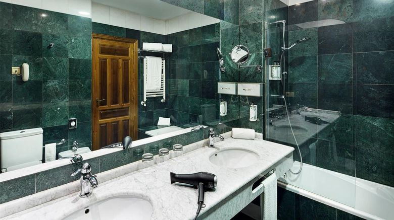 <b>Sercotel Palacio de los Gamboa Room</b>. Images powered by <a href="https://iceportal.shijigroup.com/" title="IcePortal" target="_blank">IcePortal</a>.