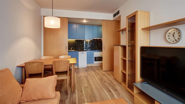 <b>Sercotel Arrahona Sabadell Room</b>. Images powered by <a href="https://iceportal.shijigroup.com/" title="IcePortal" target="_blank">IcePortal</a>.