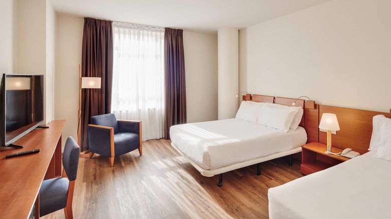 <b>Sercotel Arrahona Sabadell Room</b>. Images powered by <a href="https://iceportal.shijigroup.com/" title="IcePortal" target="_blank">IcePortal</a>.