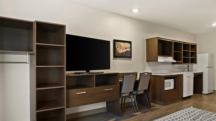 WoodSpring Suites University Area Suite