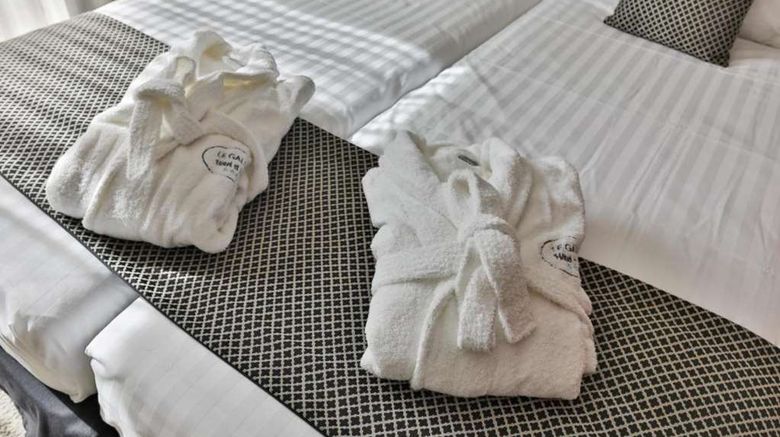 <b>Le Galet Hotel & Spa Room</b>. Images powered by <a href="https://iceportal.shijigroup.com/" title="IcePortal" target="_blank">IcePortal</a>.