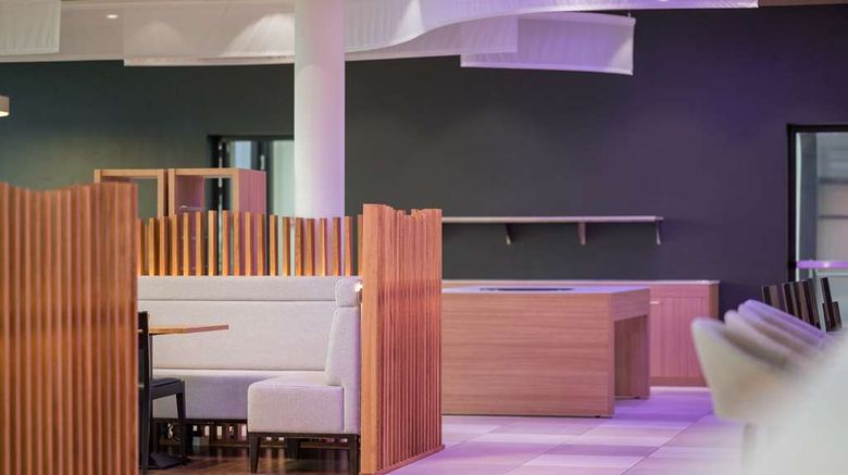 <b>Prize by Radisson, Zurich Affoltern Restaurant</b>. Images powered by <a href="https://iceportal.shijigroup.com/" title="IcePortal" target="_blank">IcePortal</a>.