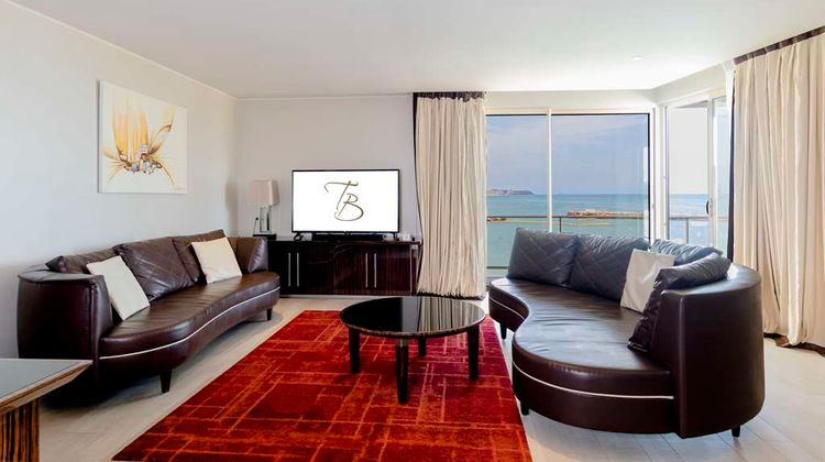 Terrou-Bi Hotel Room