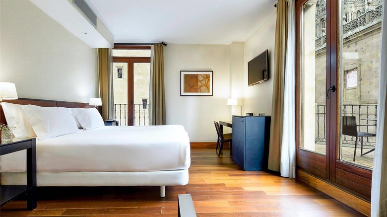 <b>Sercotel Puerta de la Catedral Room</b>. Images powered by <a href="https://iceportal.shijigroup.com/" title="IcePortal" target="_blank">IcePortal</a>.