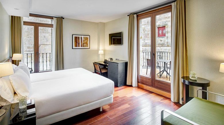 <b>Sercotel Puerta de la Catedral Room</b>. Images powered by <a href="https://iceportal.shijigroup.com/" title="IcePortal" target="_blank">IcePortal</a>.