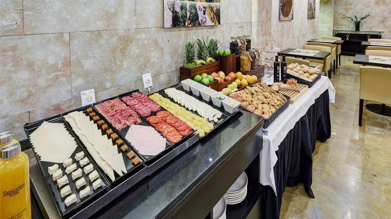<b>Sercotel Puerta de la Catedral Restaurant</b>. Images powered by <a href="https://iceportal.shijigroup.com/" title="IcePortal" target="_blank">IcePortal</a>.